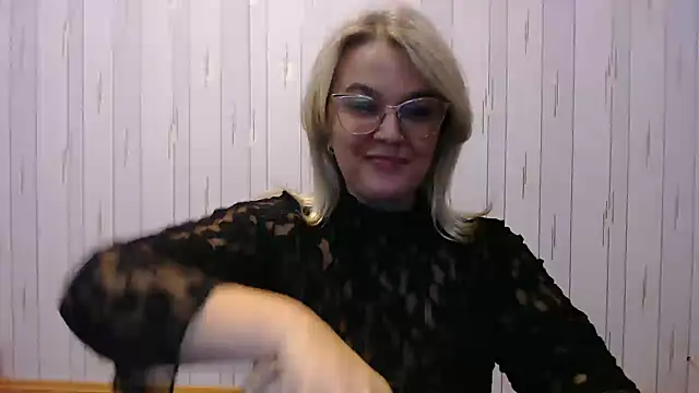 EleanoraDream online show from October 2025 03:12:02 PM