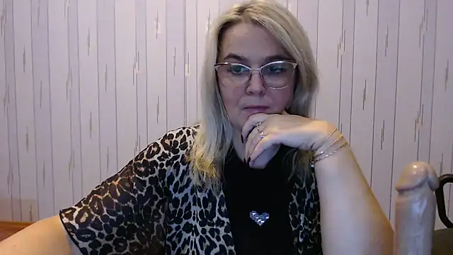 EleanoraDream online show from November 2025 03:15:01 PM