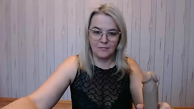 EleanoraDream online show from November 2025 06:19:01 AM