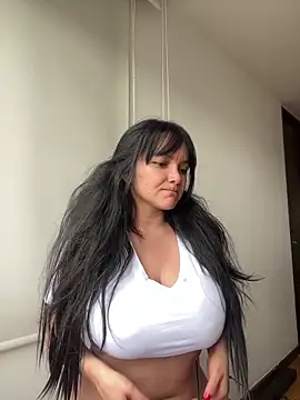 Nova Gabriela online show from April 2026 06:00:02 PM