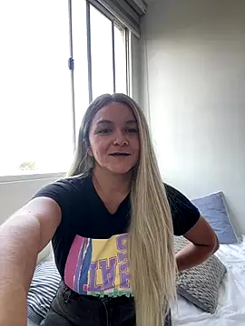 Nova Gabriela online show from November 2025 01:34:01 PM