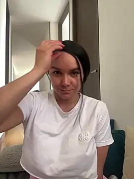 Nova Gabriela online show from November 2025 03:27:02 PM