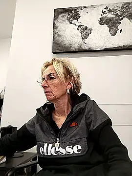 Snapshot of clarabell4 chatting on January 2026 10:41:02 AM clarabell4 online show from January 2026 10:41:02 AM