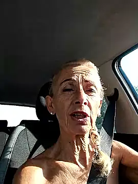 clarabell4 online show from September 2025 07:25:01 AM