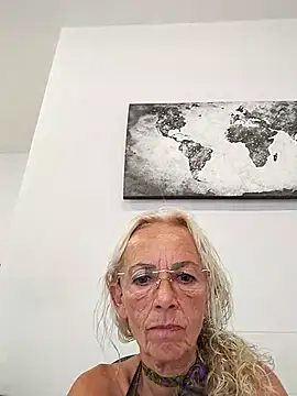 clarabell4 online show from July 2026 10:25:01 AM