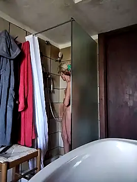 clarabell4 online show from November 2025 08:18:01 AM