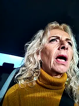 clarabell4 online show from December 2025 08:03:02 AM