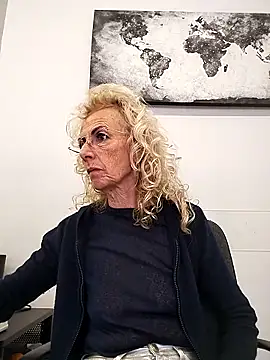 Snapshot of clarabell4 chatting on February 2026 10:26:02 AM clarabell4 online show from February 2026 10:26:02 AM