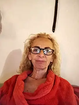 clarabell4 online show from April 2026 05:22:02 AM