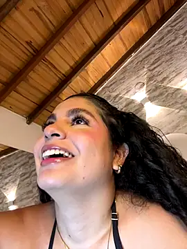 Snapshot of Yassy_vazquez chatting on November 2025 07:35:01 PM Yassy vazquez online show from November 2025 07:35:01 PM