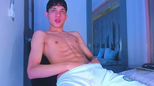 Sebax Young online show from January 2026 08:15:02 PM