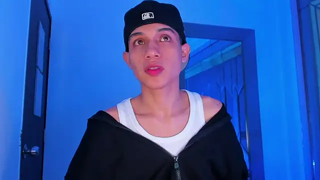 Sebax Young online show from March 2026 03:41:01 AM