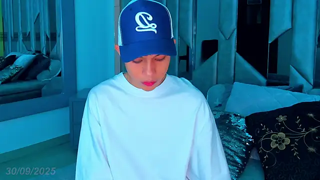 Sebax Young online show from October 2025 08:02:01 PM