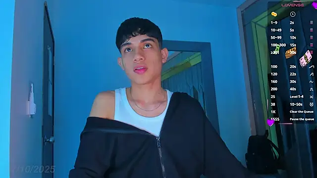 Sebax Young online show from October 2025 04:13:01 AM