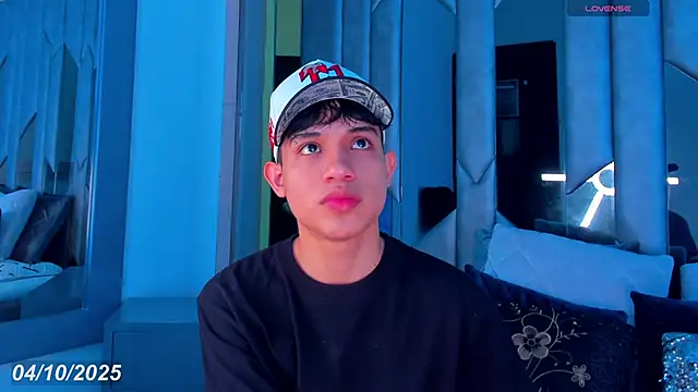 Sebax Young online show from October 2025 08:43:01 PM