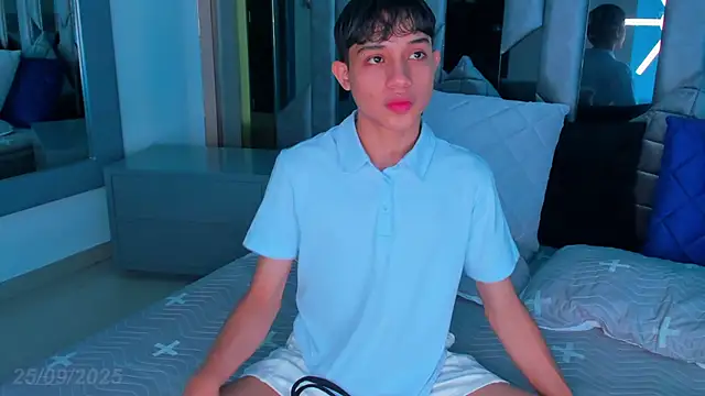 Sebax Young online show from September 2025 07:53:02 PM