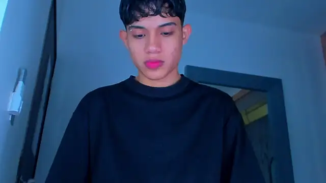 Sebax Young online show from November 2025 09:04:01 PM