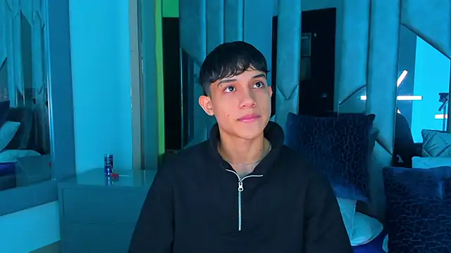 Sebax Young online show from September 2025 04:26:01 AM