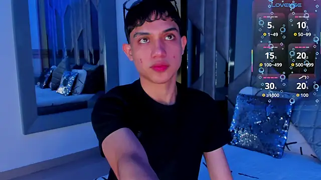 Sebax Young online show from June 2026 04:10:02 AM