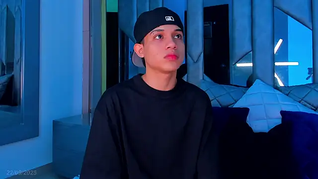 Sebax Young online show from September 2025 04:30:01 AM