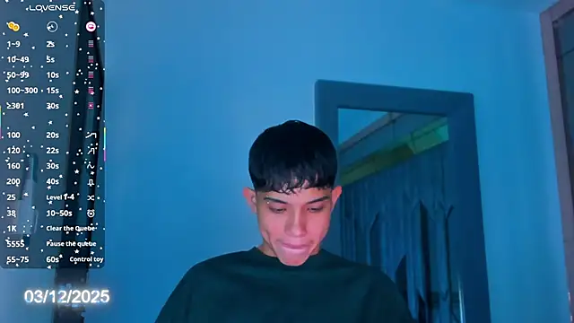 Sebax Young online show from December 2025 08:30:01 PM