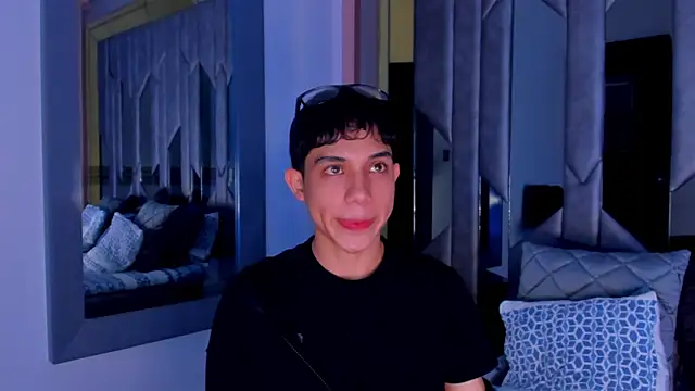 Sebax Young online show from May 2026 04:49:02 AM