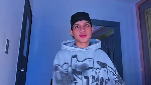 Sebax Young online show from May 2026 05:05:02 AM