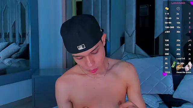 Sebax Young online show from October 2025 07:57:02 PM