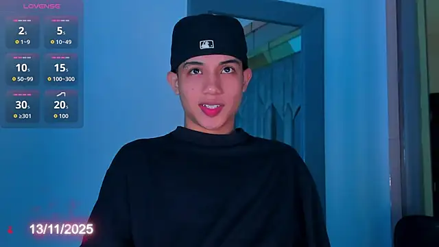 Sebax Young online show from November 2025 08:13:01 PM