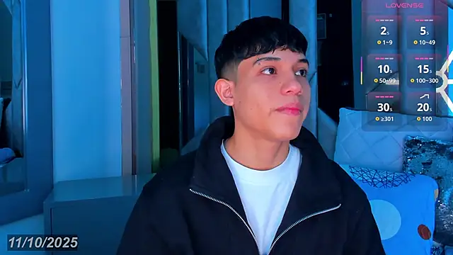 Sebax Young online show from October 2025 08:32:02 PM