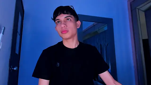 Sebax Young online show from February 2026 08:09:02 PM