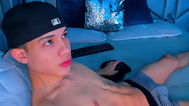 Sebax Young online show from October 2025 07:49:01 PM