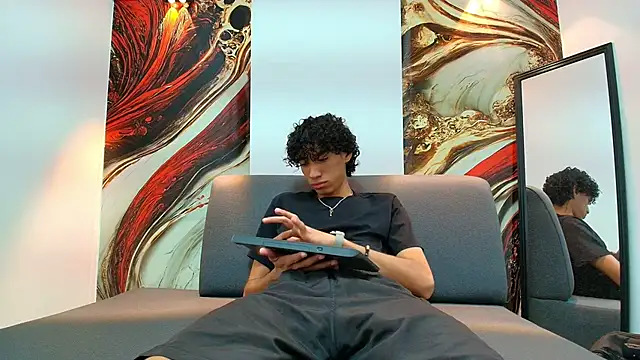 simondwayne online show from April 2026 07:17:01 PM