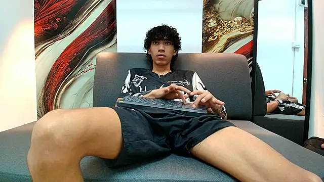 simondwayne online show from April 2026 07:30:01 PM