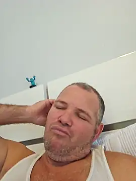cubanitofeliz40 online show from February 2026 02:06:02 PM