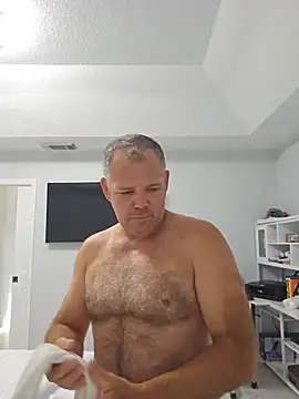 cubanitofeliz40 online show from May 2026 11:51:01 AM