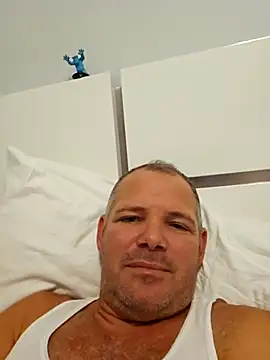 cubanitofeliz40 online show from February 2026 08:33:02 AM