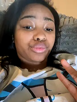 nuttybutter999999 online show from October 2025 04:06:02 PM