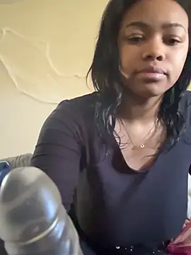 nuttybutter999999 online show from October 2025 05:01:01 PM