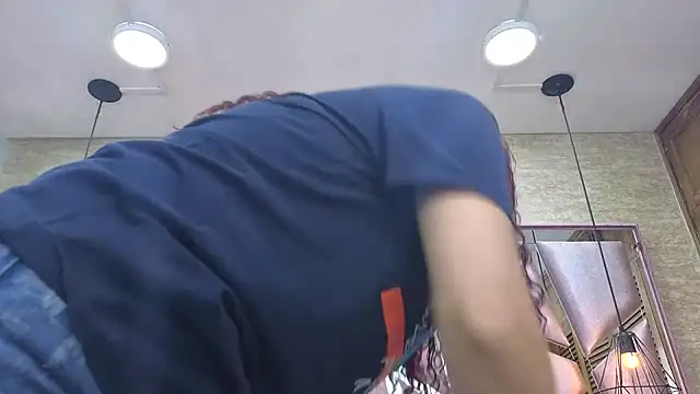 ThaliaCross online show from December 2025 12:11:01 PM