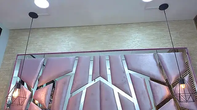 ThaliaCross online show from February 2026 07:57:01 PM