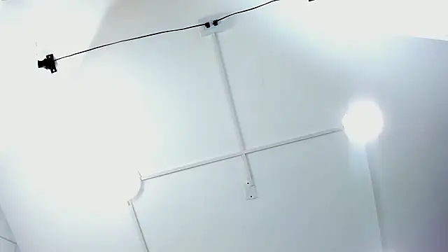 ThaliaCross online show from September 2025 07:46:02 PM