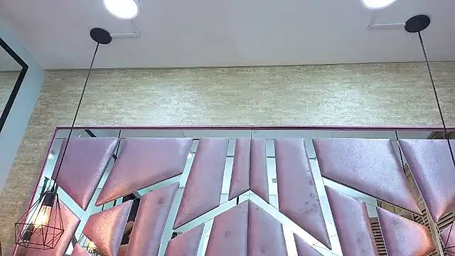 ThaliaCross online show from January 2026 07:53:02 PM