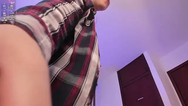 emma fhox online show from April 2026 07:20:01 PM