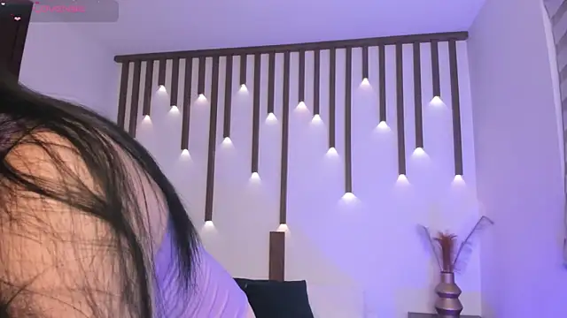 emma fhox online show from February 2026 02:20:01 AM