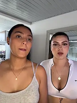 nicolexxaleja online show from February 2026 09:25:01 PM