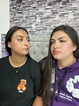 nicolexxaleja online show from December 2025 08:20:01 PM