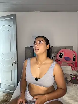 nicolexxaleja online show from March 2026 04:31:01 PM