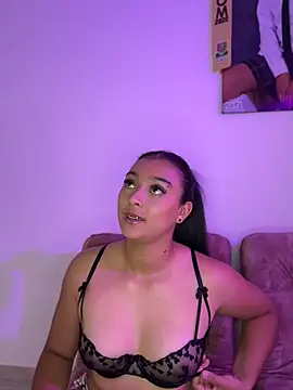 nicolexxaleja online show from May 2026 05:41:02 PM