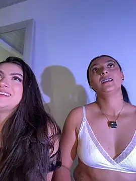 nicolexxaleja online show from May 2026 06:45:01 PM